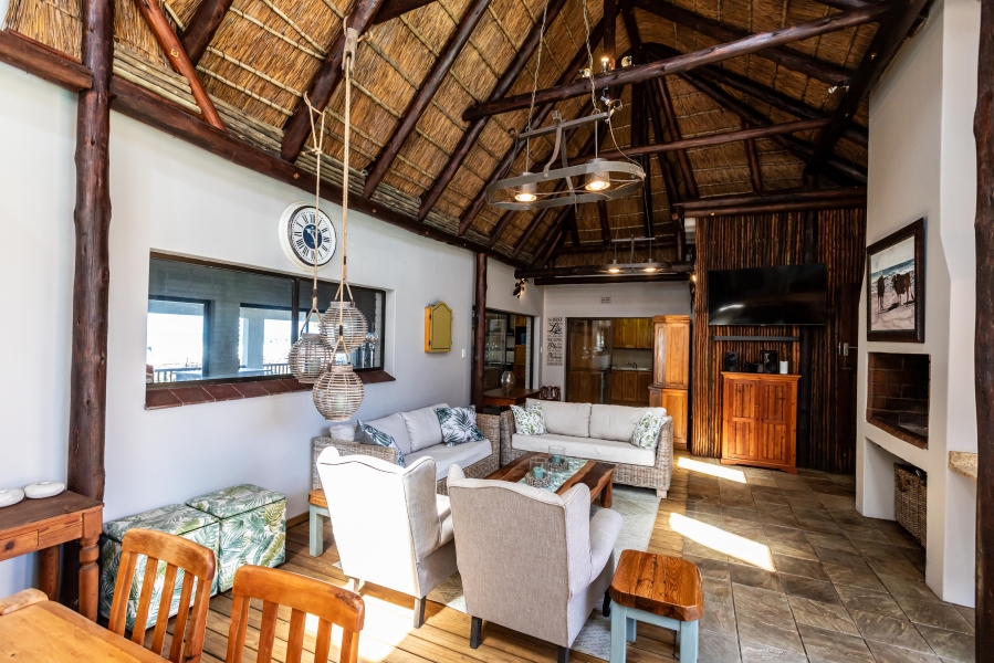 5 Bedroom Property for Sale in Kidds Beach Eastern Cape